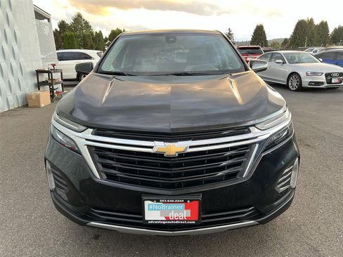 Used 2023 Chevrolet Equinox LT image 3
