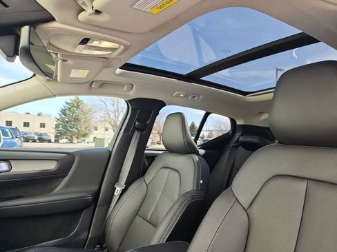 New 2025 Volvo XC40 B5 Core w/ Climate Package image 24