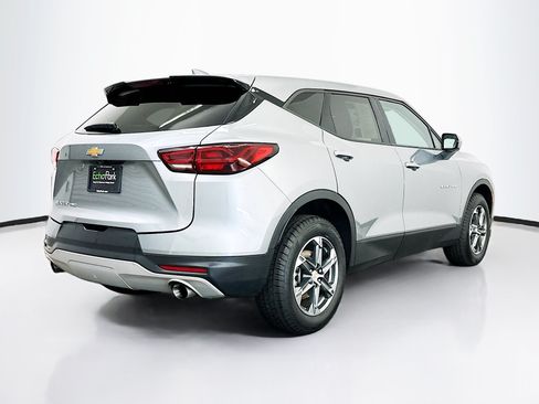 Used 2025 Chevrolet Blazer LT AWD/4WD image 9