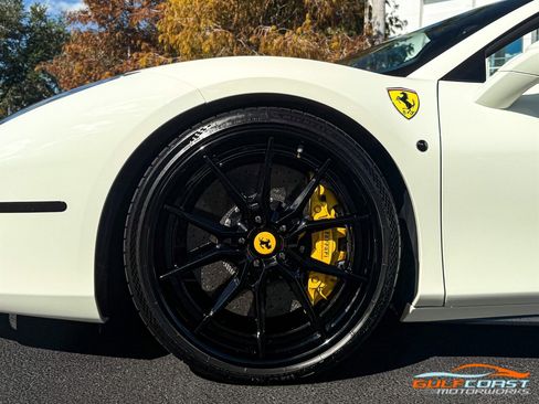 Used 2018 Ferrari 488 Spider image 41