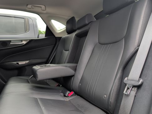 Used 2024 Lexus NX 350 AWD image 8