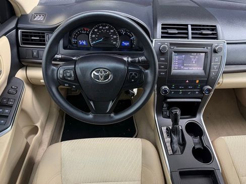 Used 2015 Toyota Camry LE FWD image 10