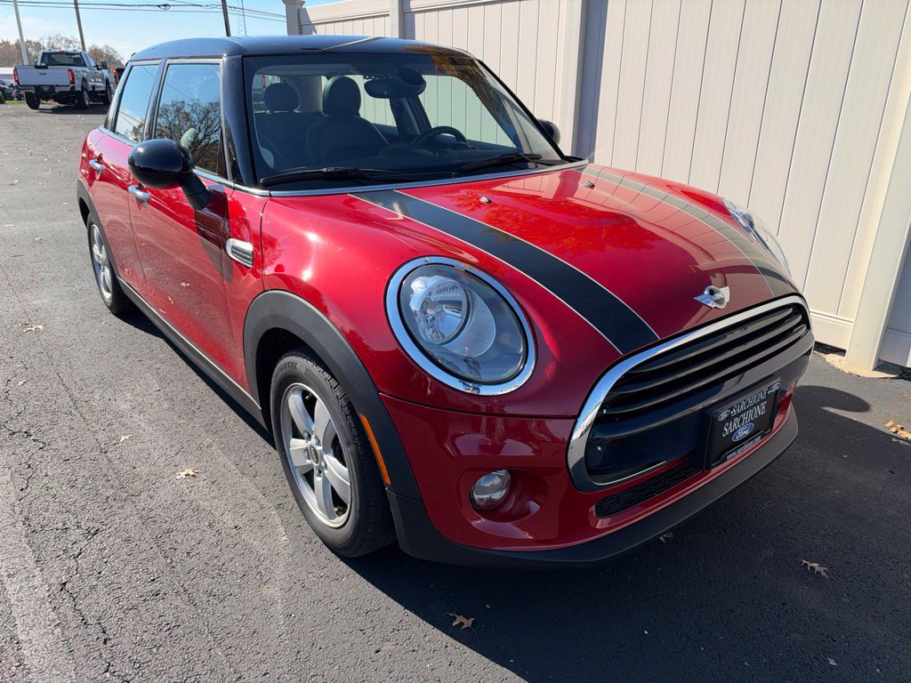 Used 2016 MINI Cooper 4-Door Hardtop FWD image 2