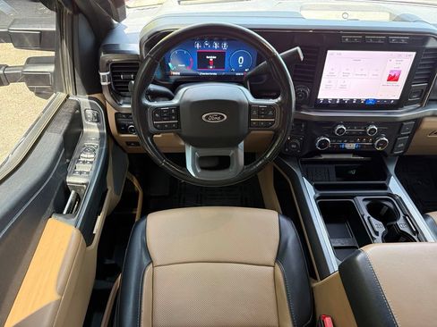 Used 2024 Ford F350 Lariat w/ Lariat Ultimate Package AWD/4WD image 27
