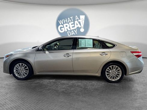 Used 2013 Toyota Avalon Limited image 7