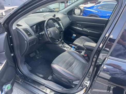 Used 2018 Mitsubishi Outlander Sport SE AWD/4WD image 9