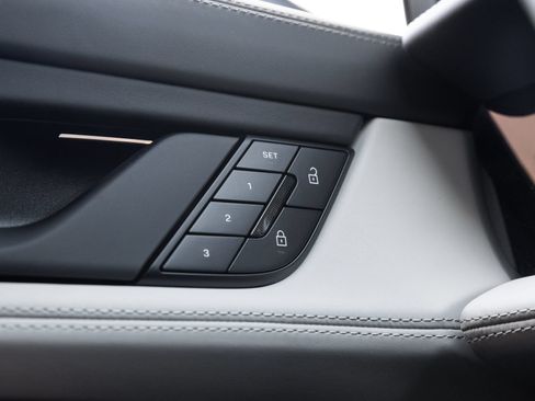 Certified 2026 Porsche Taycan AWD/4WD image 19