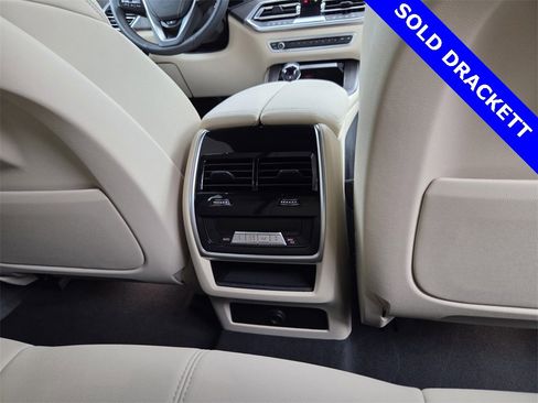 Certified 2022 BMW X5 sDrive40i w/ Premium Package image 18