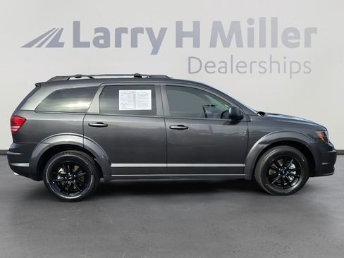 Used 2020 Dodge Journey SE w/ Blacktop Package image 6