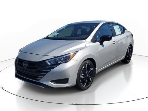 New 2025 Nissan Versa SR w/ Trunk Package image 3