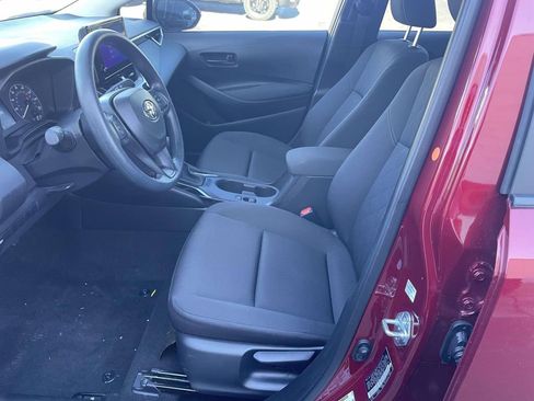 Used 2025 Toyota Corolla LE image 27