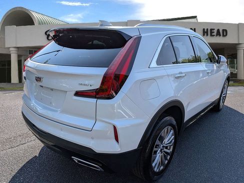 Certified 2024 Cadillac XT4 Premium Luxury FWD image 6