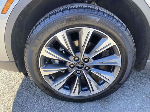 Used 2022 Lincoln Corsair Reserve w/ Elements Package image 14