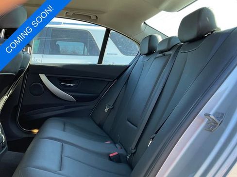 Used 2018 BMW 320i Sedan w/ Convenience Package image 5