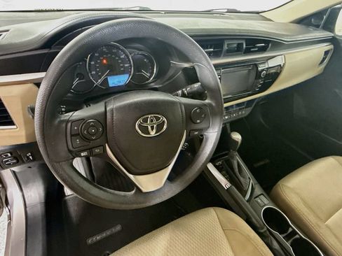 Used 2016 Toyota Corolla LE FWD image 11