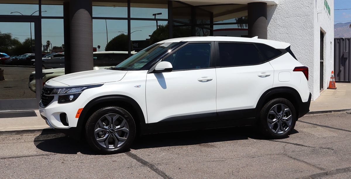 Used 2024 Kia Seltos LX AWD/4WD image 7