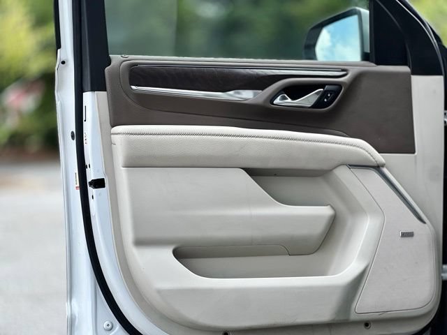 Used 2021 GMC Yukon Denali w/ Denali Premium Package AWD/4WD image 13