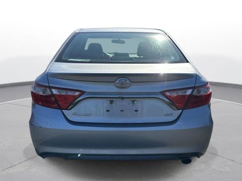 Used 2016 Toyota Camry SE image 6