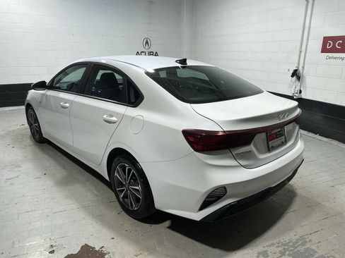 Used 2023 Kia Forte LXS FWD image 4