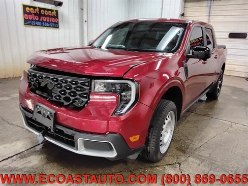 Used 2025 Ford Maverick Lariat w/ 4K Tow Package AWD/4WD image 4
