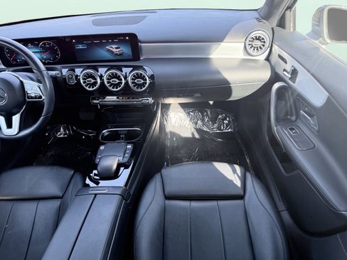 Used 2021 Mercedes-Benz A 220 image 32