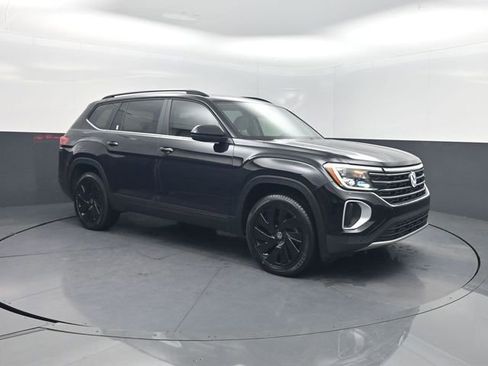 Used 2024 Volkswagen Atlas SE FWD image 38