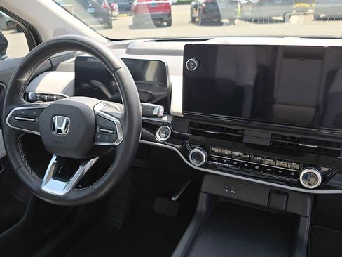 Used 2024 Honda Prologue Elite image 11