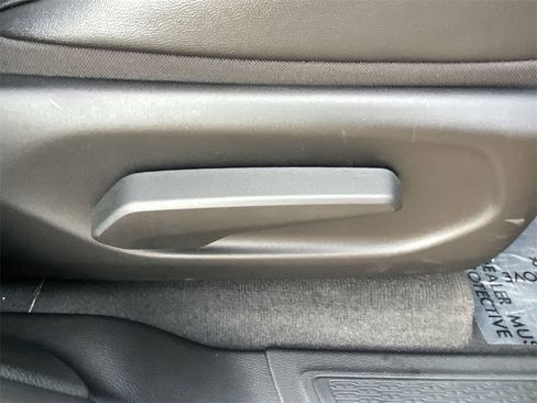 Used 2024 Jeep Grand Cherokee L Altitude image 20