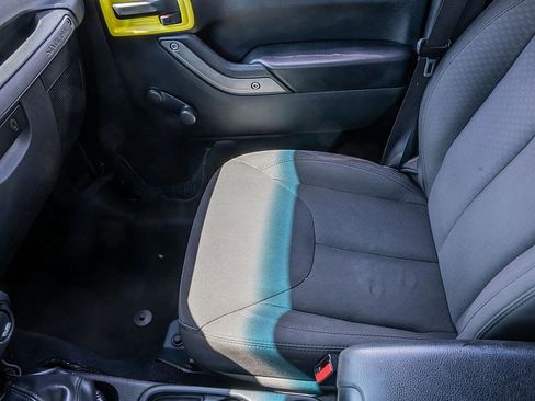 Used 2017 Jeep Wrangler Unlimited Sport image 31