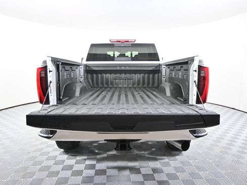 Used 2025 GMC Sierra 3500 Denali Ultimate AWD/4WD image 6