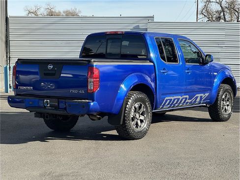 Used 2015 Nissan Frontier PRO-4X image 10