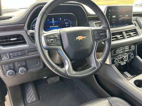 Used 2023 Chevrolet Suburban LT image 13