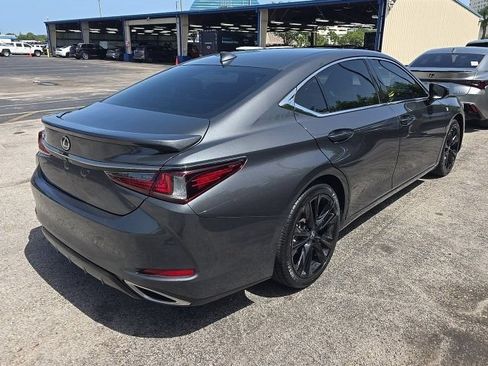 Used 2023 Lexus ES 350 F Sport w/ Accessory Package (Z2) FWD image 2