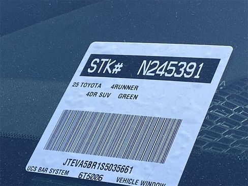 Certified 2025 Toyota 4Runner TRD Off-Road Premium image 36