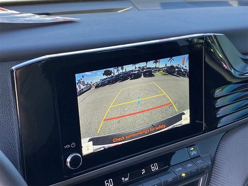 Certified 2025 Toyota Camry SE image 28