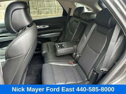 Used 2025 Genesis GV70 2.5T w/ Select Package image 37