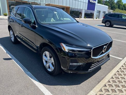 Used 2022 Volvo XC60 B5 Momentum AWD/4WD image 4