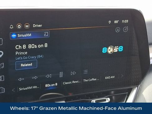 Used 2025 Chevrolet Equinox LT AWD/4WD image 12