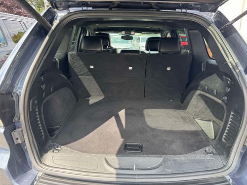 Used 2020 Jeep Grand Cherokee Limited AWD/4WD image 15