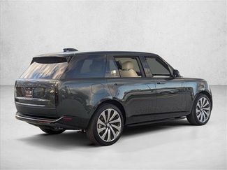 New 2025 Land Rover Range Rover Long Wheelbase SE video 2