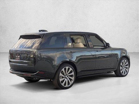 New 2025 Land Rover Range Rover Long Wheelbase SE image 2