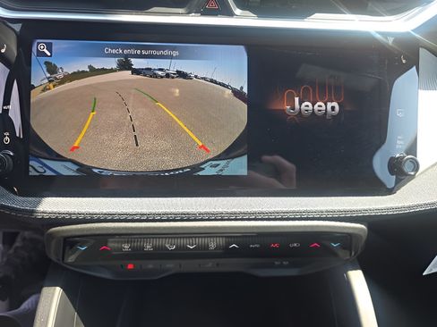 New 2026 Jeep Cherokee Laredo AWD/4WD image 30