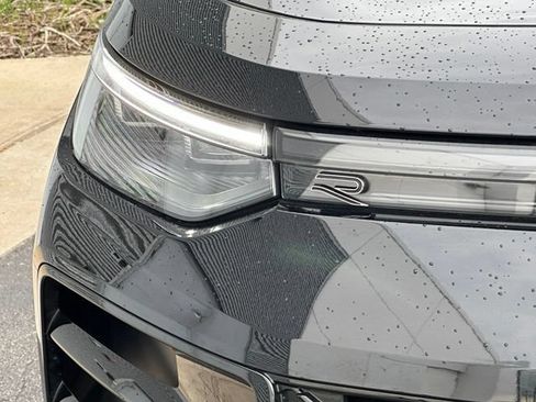 Certified 2025 Volkswagen Tiguan SE R-Line AWD/4WD image 9