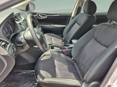 Used 2019 Nissan Sentra SV FWD image 18