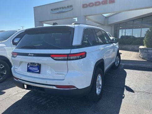 Used 2023 Jeep Grand Cherokee Laredo image 10