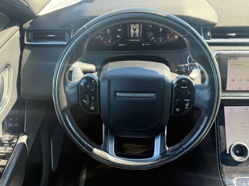 Used 2018 Land Rover Range Rover Velar R-Dynamic SE image 15