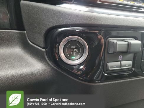 Used 2023 GMC Sierra 1500 SLT w/ SLT Premium Plus Package image 28