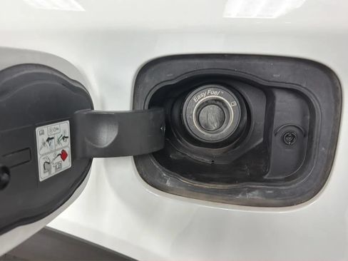 Used 2020 Ford Explorer Limited AWD/4WD image 25