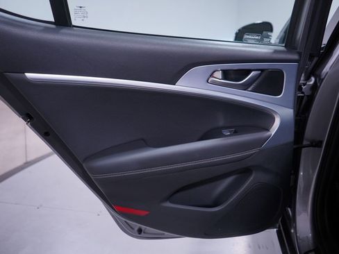 Used 2021 Genesis G70 3.3T image 15