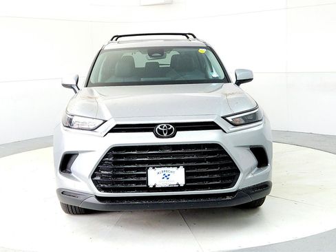 New 2026 Toyota Grand Highlander XLE image 8